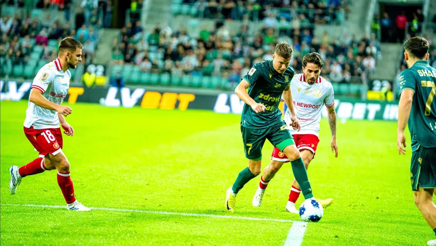 Widzew prowadził 3:1 i grał w dziesiątkę. Śląsk wyrwał remis w końcówce